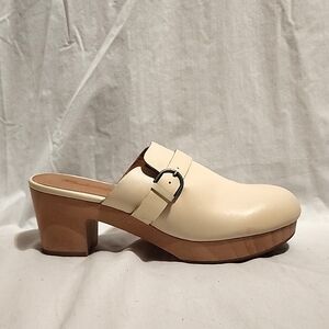 MADEWELL The Monique Buckle Clog in Cream, size 8.5